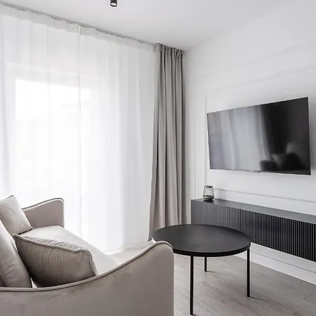 Lejlighed Rentplanet - Apartament Madalinskiego *