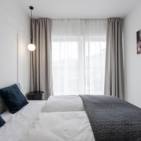 Rentplanet - Apartament Madalinskiego * Wroclaw
