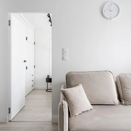 Rentplanet - Apartament Madalinskiego Apartment